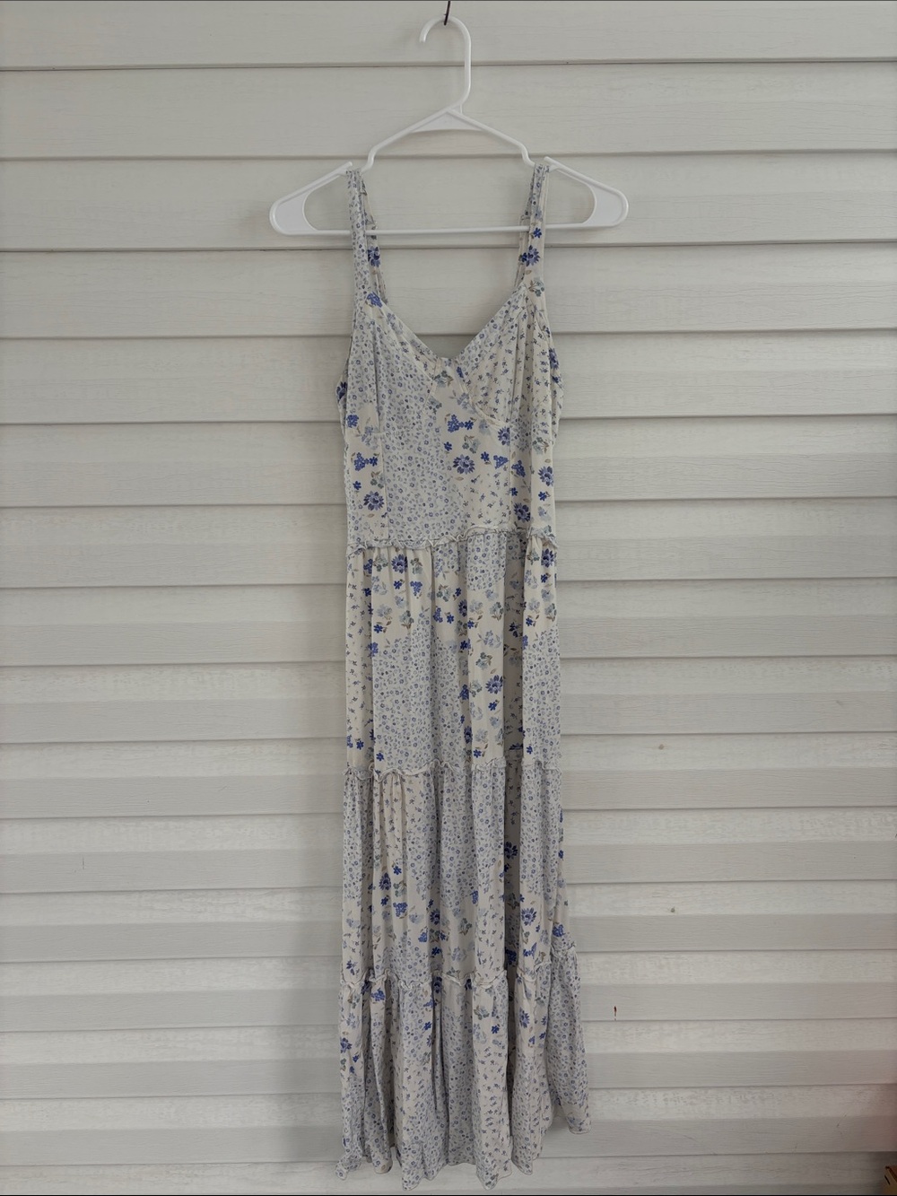 Kirious Blue Floral Maxi Dress M Tiered Cottagecore Coastal Boho